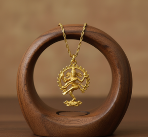 Collar de cadena de eslabones de plata 925 con baño de rodio, colgante espiritual Om Natraja chapado en oro, con diseño minimalista de animal y engaste de bisel, para uso diario. - Product Image 1