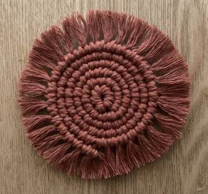 ชุดที่รองแก้วบนโต๊ะทำจากผ้าฝ้ายถักมือสไตล์โบโฮสำหรับถ้วยกาแฟเสิร์ฟจากอินเดีย - Product Image 2