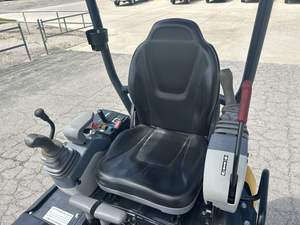 Mini-excavatrice John Deere 17G P-TIER 2022, machines de haute qualité pour les travaux de terrassement, de préhension, de construction et d'agriculture - Product Image 3