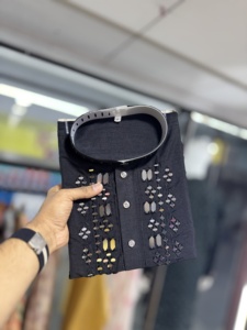 Pooja o Casual Look con Estos Hombres Largos Kurt con pijama para un Festivo con Pura Seda - Product Image 4