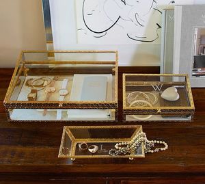 Boîte à bijoux en métal et verre, motif orné Vintage, construction en métal solide et Durable, rangement sûr pour bagues et colliers - Product Image 1