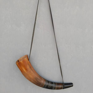 Corne de buffle polie artisanale Viking, résistante à l'eau, pour la décoration intérieure et les usages religieux - Product Image 1