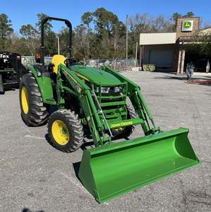 Auténticos Tractores Agrícolas John Deere Mini 4x4 Usados de 42HP de Alto Rendimiento a Gasolina para Venta - Product Image 1