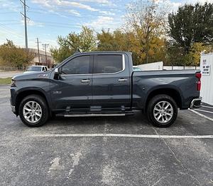 Chevrolet Silverado 1500 4WD Crew Cab 147\" LTZ 2020 USADO, Volante a la Izquierda/Derecha - Product Image 3