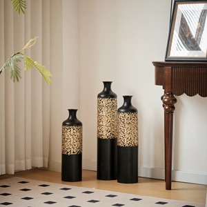 Modernos Jarrones Cilíndricos de Acero Inoxidable con Recubrimiento de Esmalte Brillante - Decoración de Lujo para el Hogar y la Mesa, Colores y Tamaños Personalizables, Ecológicos - Product Image 6