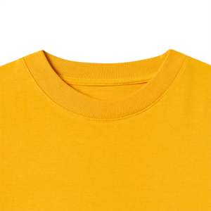 Camiseta holgada de gran tamaño unisex elegante y cómoda para trajes casuales relajados y capas - Product Image 3