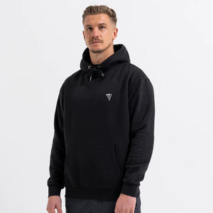Sweat à capuche pour homme de taille standard en noir, avec poche kangourou, en gros, OEM, par Marfa International - Product Image 1