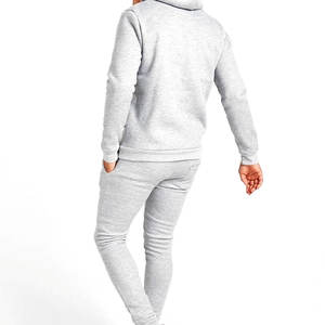 ชุดกีฬาผ้าฝ้ายโพลีเอสเตอร์เข้ารูปสำหรับผู้ชายชุดวอร์มผ้าโพลีเอสเตอร์ dtf/dtg สำหรับฤดูหนาว - Product Image 4