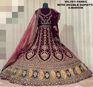 Venta al por mayor asombroso dorado granate doble Dupatta Jacquard terciopelo seda nupcial Lehenga exquisito bordado en precio barato - Product Image 4