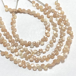 Alta calidad 4,5-5MM melocotón Monnstone facetado Briolette cuentas pequeña forma de corazón piedra preciosa natural - Product Image 3