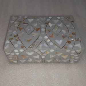 Boîtes à bijoux de luxe en bois MDF en forme de coeur avec incrustation de vadrouille dernière conception nacre maquillage argent stockage décoratif - Product Image 1