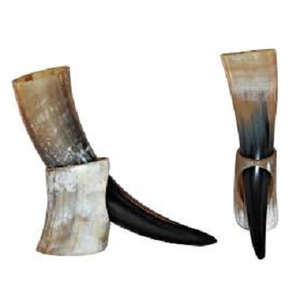 Vente en gros de tasse à boire en corne de boeuf finie à la main tasse à bière en corne à boire de Viking naturelle de qualité supérieure tasse à corne à boire de Viking - Product Image 3