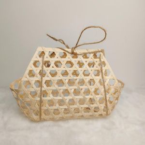 Panier cadeau en bambou Nouveau Design Artisanat Panier de rangement Fait à la main pour le Ramadan Fabriqué au Vietnam - Product Image 5