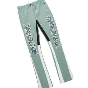 Chándal Ultra Suave con Estampado Puff, Diseño Atlético, Costuras Premium y Arte en Relieve Vibrante - Product Image 6