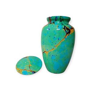 Urne funéraire en granit vert doux, aspect pierre, avec bordure celtique et finition mouchetée lisse pour un souvenir paisible - Product Image 2