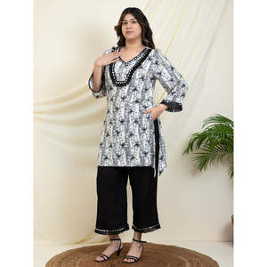 DEEBACO Ensemble coordonné d'été pour femme, grande taille, imprimé floral noir, col en V, tunique en rayonne ornée de dentelle et de perles, pantalon longueur cheville - Product Image 3