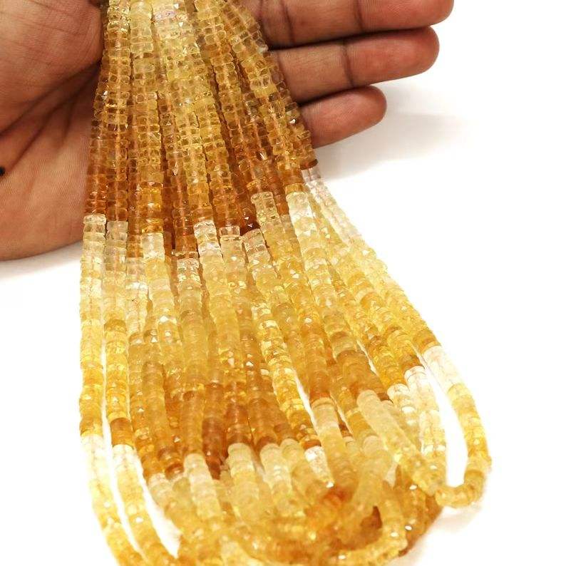 สีเหลือง