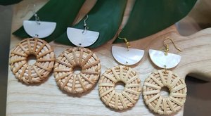 Pendientes colgantes bohemios tejidos a mano, joyería tejida de ratán - Product Image 2