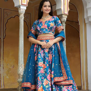 Lehenga Choli de Seda con Estampado Floral Azul, Blusa Bordada con Estampado Digital Vibrante, Dupatta de Red Elegante para Ocasiones Festivas, Estilo Bollywood - Product Image 1