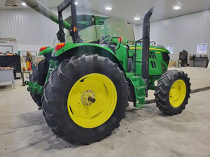 Moteur et boîte de vitesses de qualité supérieure 20HP 145hp pour tracteur chenillé John Deere 6105M, pour l'agriculture rapide et efficace avec mini-ensileuse à paille - Product Image 5
