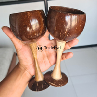 Gobelets en noix de coco faits à la main en gros pour les éco-magasins – Vaisselle naturelle anti-corrosion réutilisable pour la revente en gros à fort profit