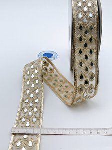 Tissu de dentelle brodée de haute qualité pour robes et vêtements Prix direct d'usine de tissu de dentelle brodée de luxe - Product Image 2