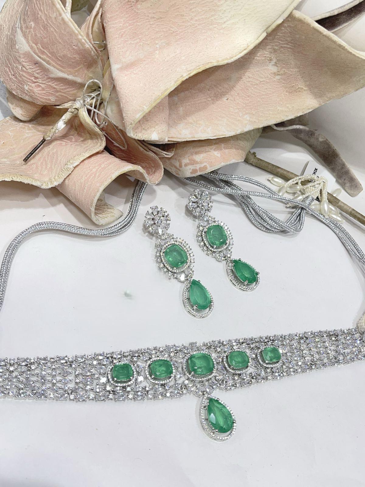 ทะเลสีเขียว