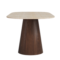 Table de salle à manger de cuisine moderne avec base en bois de manguier massif à motif cannelé, finition noyer, forme ovale, couleur beige, plateau naturel