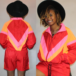 Conjunto de chaqueta y pantalones cortos cortavientos 2024 (unisex) Puños y cintura de punto acanalados de poliéster 100% con LICRA - Product Image 2