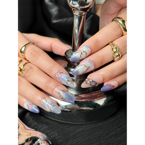 Cosmic Veins Press-On Nail Art: Design Cosmico Unico per l'Enhancement delle Unghie - Product Image 4