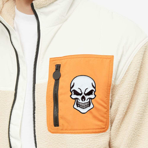 Chaqueta de Invierno Unisex de Lujo, Moderna, de Sherpa, con Cierre, Cuello Alto, Diseño de Camuflaje con Parches Bordados - Product Image 6