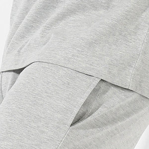 Conjunto de pantalones cortos de verano de estilo callejero personalizado hecho en fábrica para hombres Colección de camisetas transpirables y cómodas - Product Image 5
