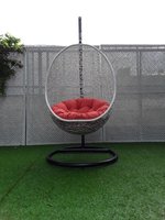 Fauteuil suspendu moderne de haute qualité en forme d'œuf, structure en aluminium, rotin PE, tissu imperméable pour intérieur/extérieur, chambre, cour