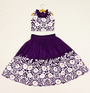 Shoryam Lehenga Choli Morado Festivo para Niñas, Bordado Floral Intenso, Escote con Volantes, Estilo Étnico para Bodas y Fiestas, Largo hasta el Suelo - Product Image 1