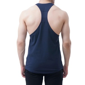 Camiseta sin mangas para hombre, azul claro, cuello redondo, tejido de punto, color liso, estilo casual vintage, de secado rápido, ecológica y transpirable. - Product Image 2