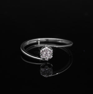 Anillo de diamante natural de oro amarillo de 14K con racimo redondo en elegante diseño de derivación con ajuste de punta Starburst para mujer - Product Image 2