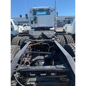 Camions tracteurs internationaux HX 2025 - Product Image 1