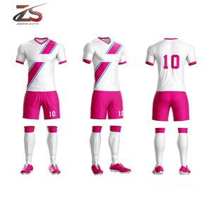 Ropa de fútbol más vendida, venta al por mayor, uniformes de fútbol cómodos y transpirables hechos en Pakistán - Product Image 4