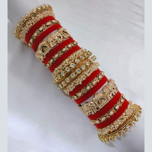 Juego de brazaletes de terciopelo real para mujer adornados con piedras de Pota elegantes chapadas en oro y detalles de perlas clásicas - Product Image 2