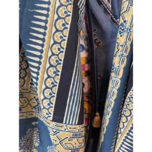 Pañuelo de Lana Jacquard de Alta Calidad con Rayas Decorativas, Transpirable, Ligero, Casual, Cuadrado, con Diseño a Mano y Logotipo Personalizable - Product Image 6