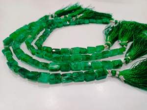 Pépite de Briolette en béryl émeraude naturelle dégringolée 9 à 10mm perles vendues par brin 8 pouces de long L - Product Image 2