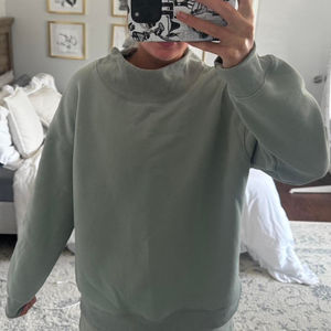 Professional Manufacturer Custom Letter Autumn Printed <b>Women</b> Reversible Mock Neck Long Sleeve Pullover Sweatshirt 100% Cotton - Product Image 3