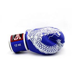 Guantes de Boxeo Profesionales Hechos a Medida, de Cuero Vacuno Genuino Twins, con Diseño de Logotipo para Kick Boxing - Product Image 6