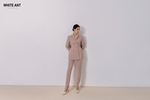 เสื้อสูทเบลเซอร์กระดุมสองแถวสำหรับผู้หญิงเสื้อแจสเปอร์แขนยาวเสื้อเบลเซอร์หยัก85% โพลีเอสเตอร์15% สแปนเด็กซ์สง่างาม - Product Image 2