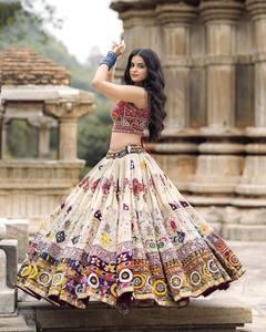 Nouvelle Série Moderne – Chaniya Choli Femme Gaufré Spécial Navratri – Lehenga Festif pour Fêtes et Mariages – Coton Mousseline Coupe Classique - Product Image 6