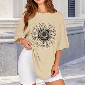 T-shirt grande taille confortable pour femme avec tissu léger T-shirt grande taille pour femme avec matériau extensible - Product Image 3