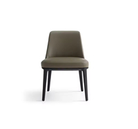 Chaise de salle à manger design moderne Vivienne avec revêtement en cuir synthétique et pieds en bois, mobilier pour la maison