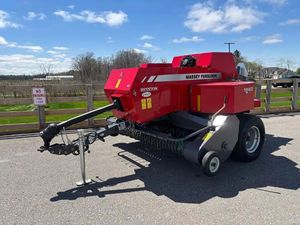 STRONG USED MASSEY FERGUSON 1840 SQUARE BALER - Product Image 6