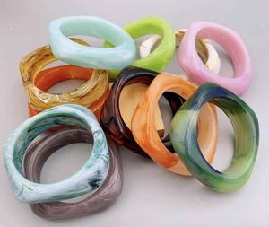 Fashion Exaggerated Thick Acrylic Bangle Ins Style Clear Chunky Resin Acrylic Bangle <b>Bracelets</b> for Women - Product Image 6