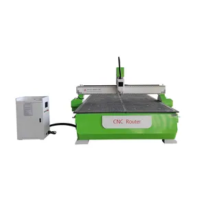 Chine Grande vente 3 axes 4 axes 5 axes Auto outil changeant 1325 Atc CNC routeur pour le travail du bois